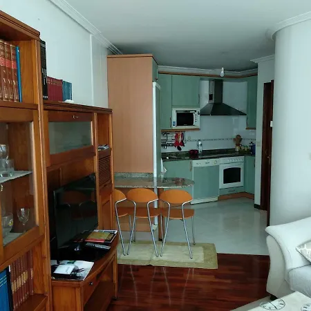 Acogedor Apartamento Cerca De Estaciones De Bus Y Tren *