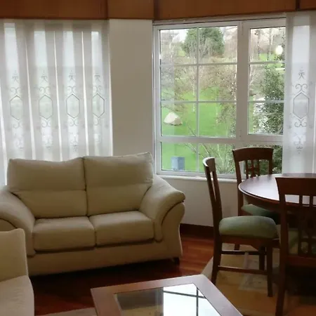 Acogedor Apartamento Cerca De Estaciones De Bus Y Tren Apartman